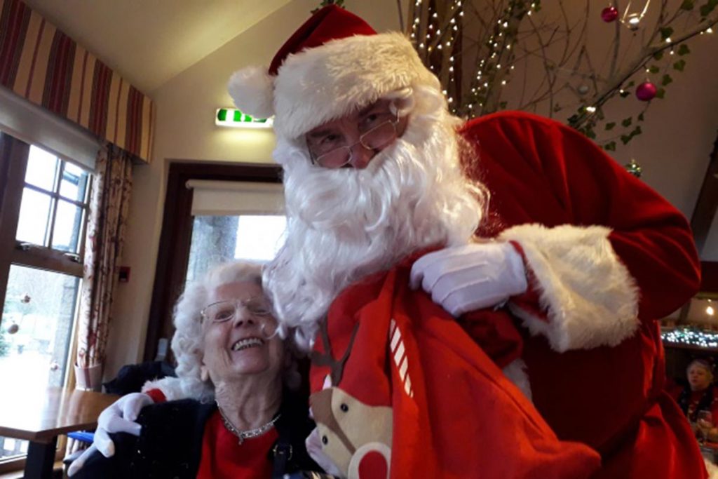 Galahill Woll Visit Santa And Vera Mansfield Care