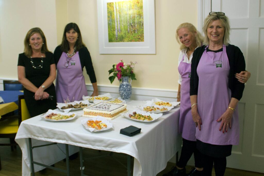 friendly-staff-at-peebles-care-home